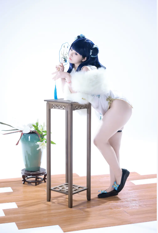 G44不会受伤《宝多六花旗袍 》无水印写真图集 [34P-271MB]